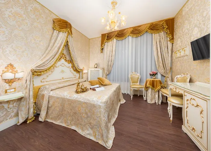 La Veneziana Boutique